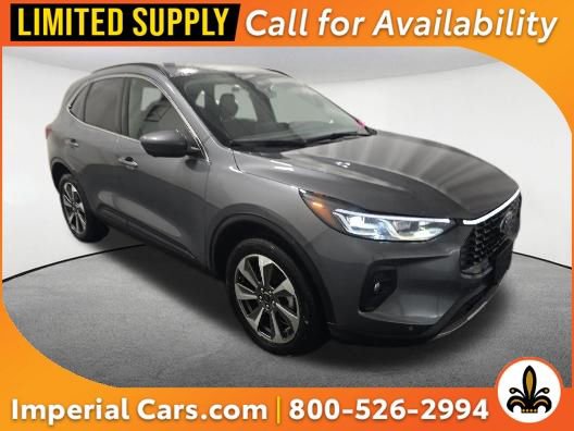 Used 2024 Ford Escape Platinum image 1