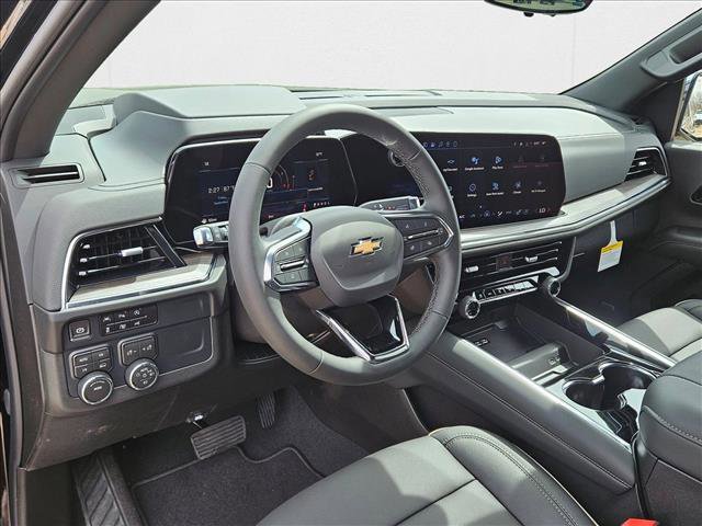 New 2026 Chevrolet Suburban Premier image 3