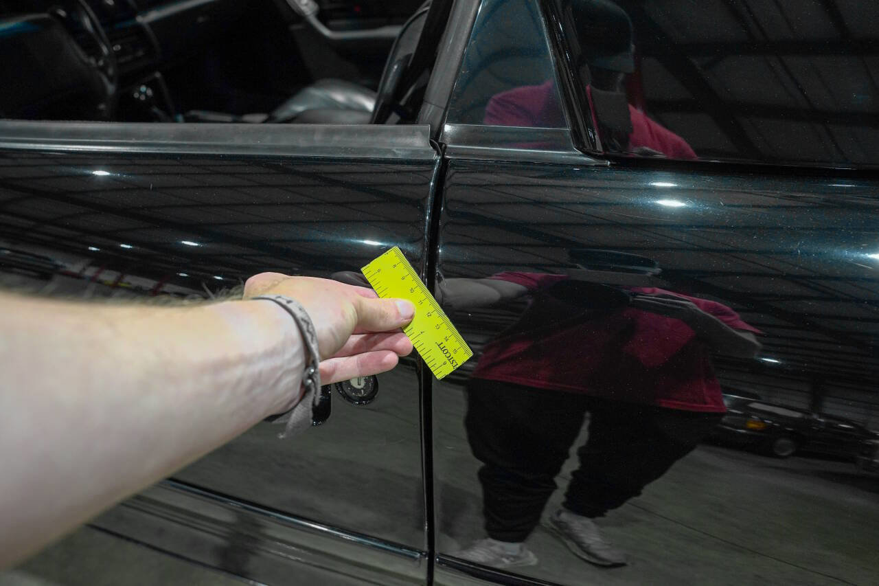 Used 1994 Chevrolet Camaro Z28 RWD image 32