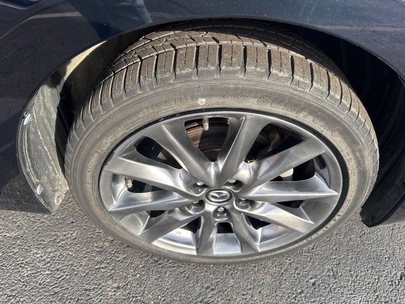 Used 2018 MAZDA MAZDA3 Touring image 31