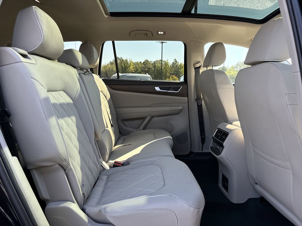 New 2026 Volkswagen Atlas SEL Premium R-Line image 19