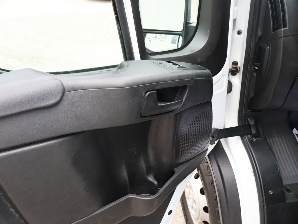 Used 2023 RAM ProMaster 2500 FWD image 11
