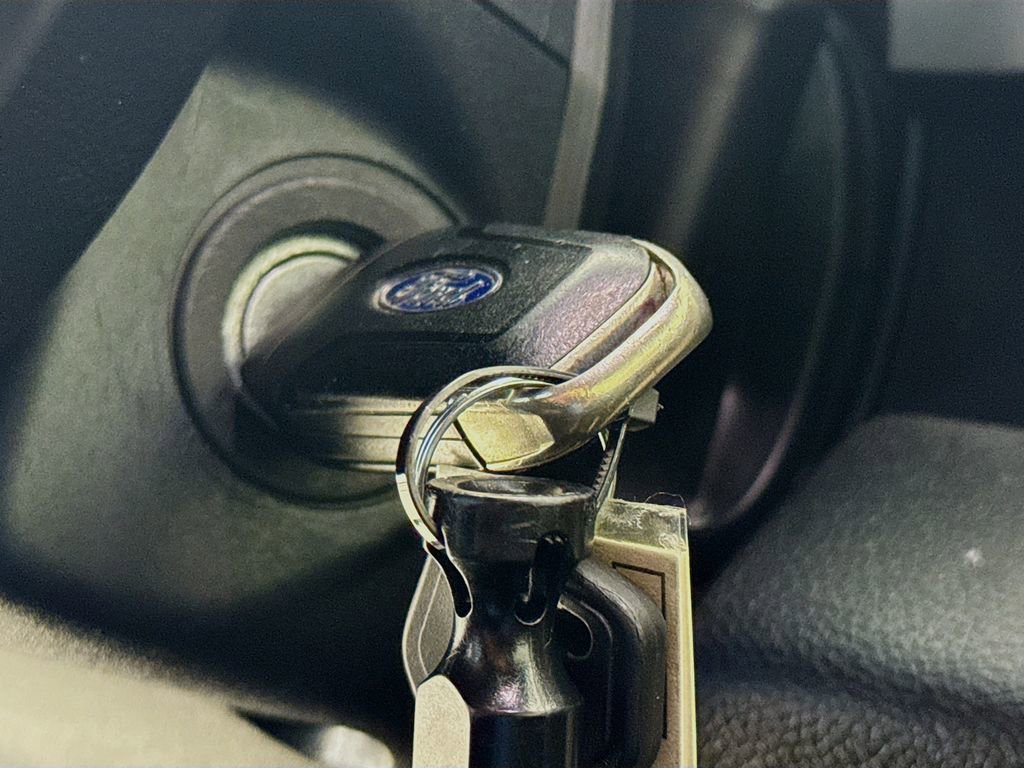 Used 2017 Ford F250 Lariat w/ Chrome Package image 21