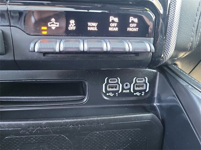 Used 2021 RAM 1500 Limited w/ Body Color Bumper Group image 19