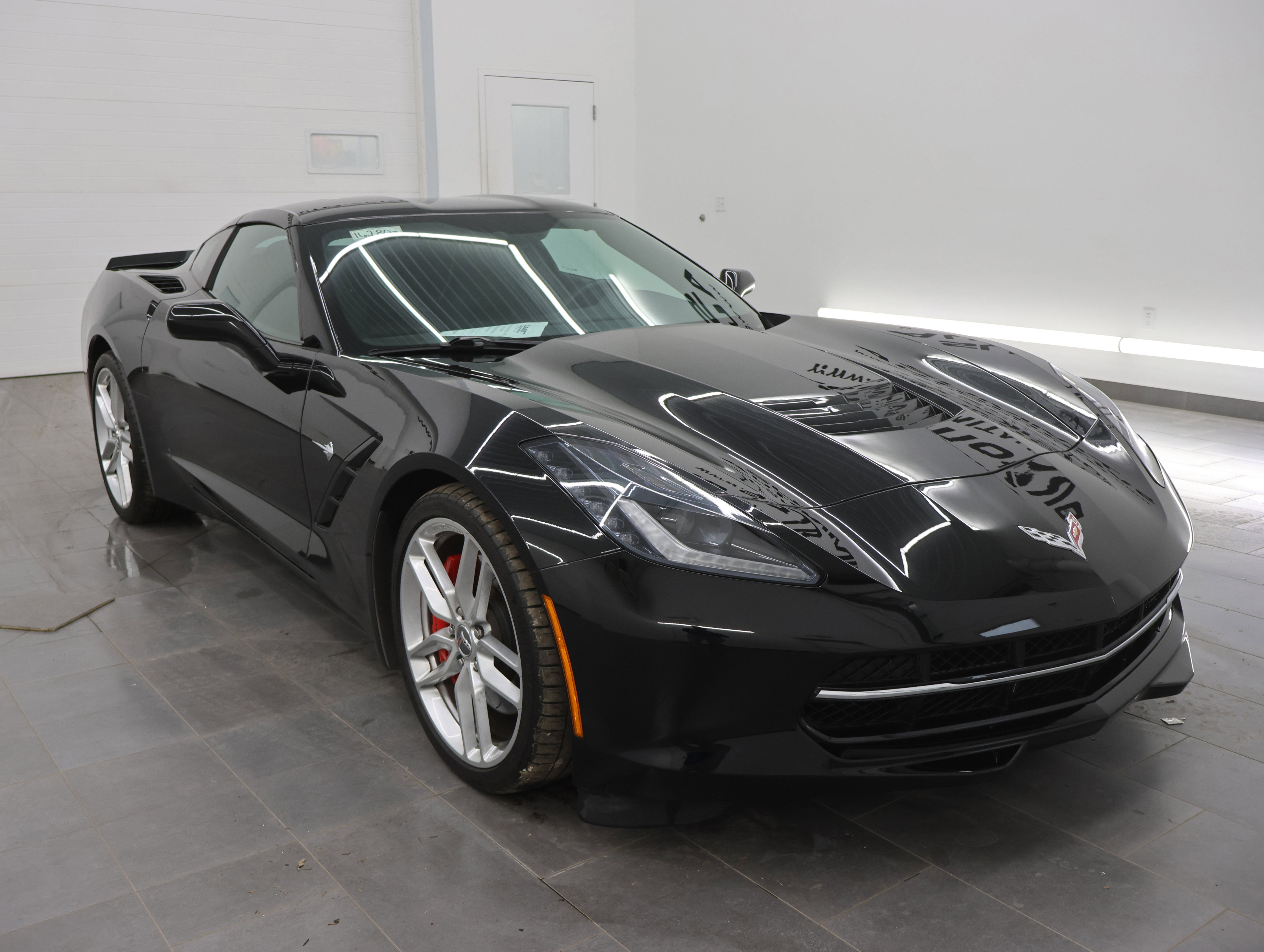 Used 2014 Chevrolet Corvette Stingray Coupe image 2