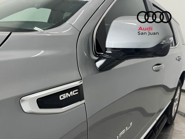 Used 2024 GMC Yukon Denali w/ Advanced Technology Package AWD/4WD image 6
