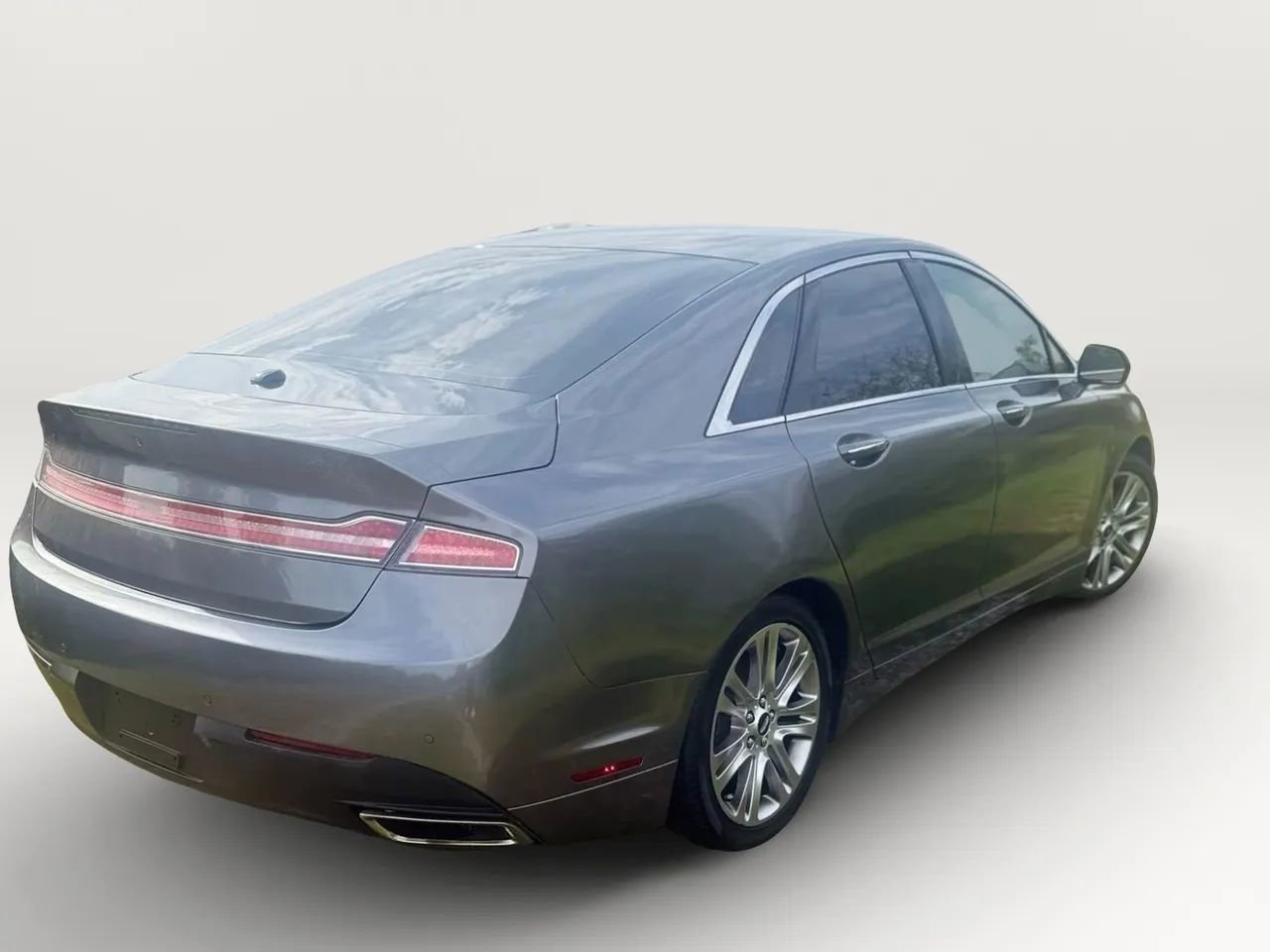 Used 2014 Lincoln MKZ Hybrid w/ Equipment Group 202A Reserve image 6