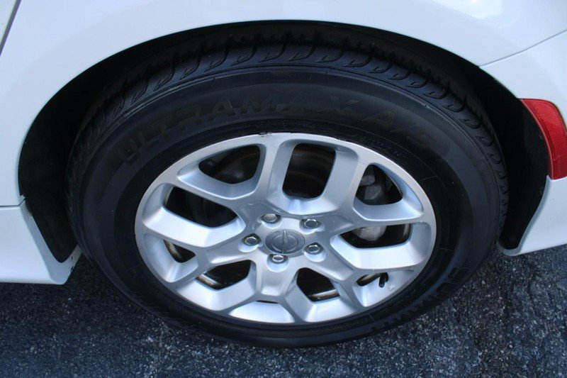 Used 2015 Chrysler 200 C w/ Safetytec Group image 8