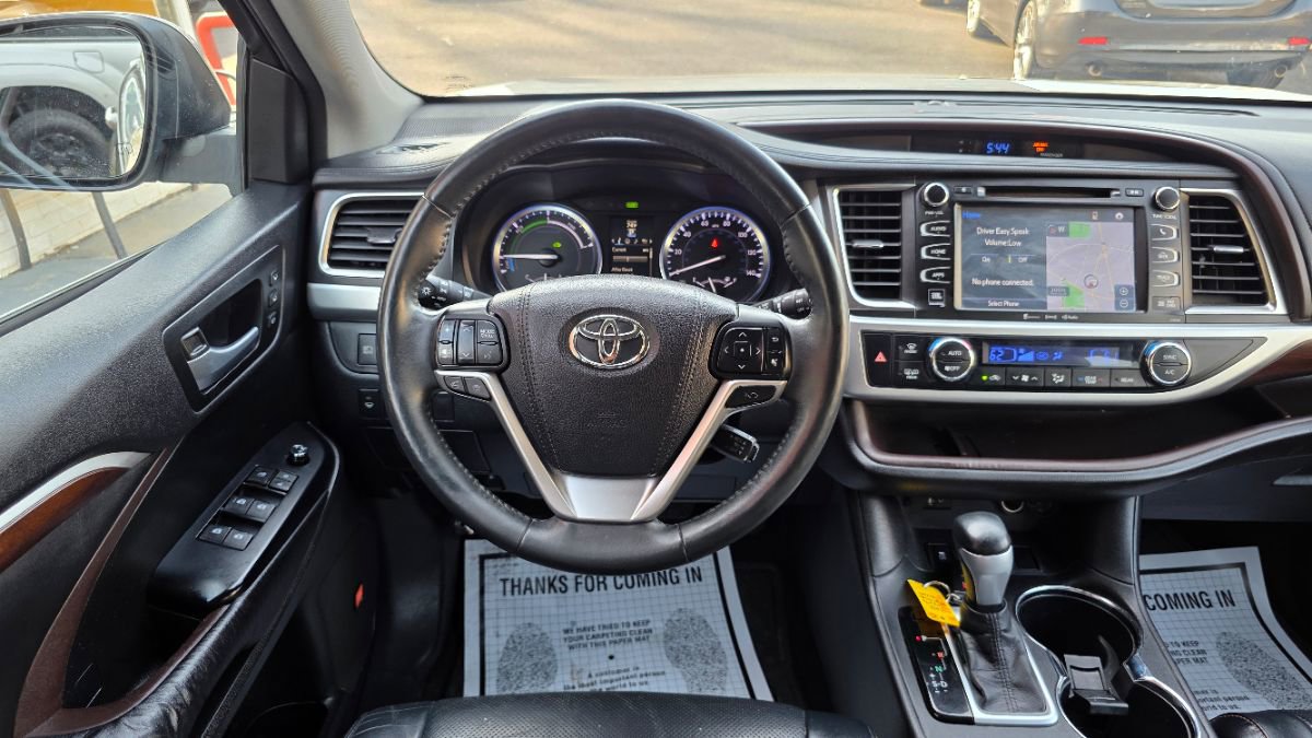 Used 2016 Toyota Highlander Limited Platinum AWD/4WD image 15
