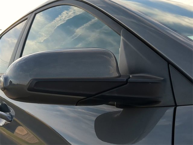 Used 2023 Hyundai Kona Limited image 11