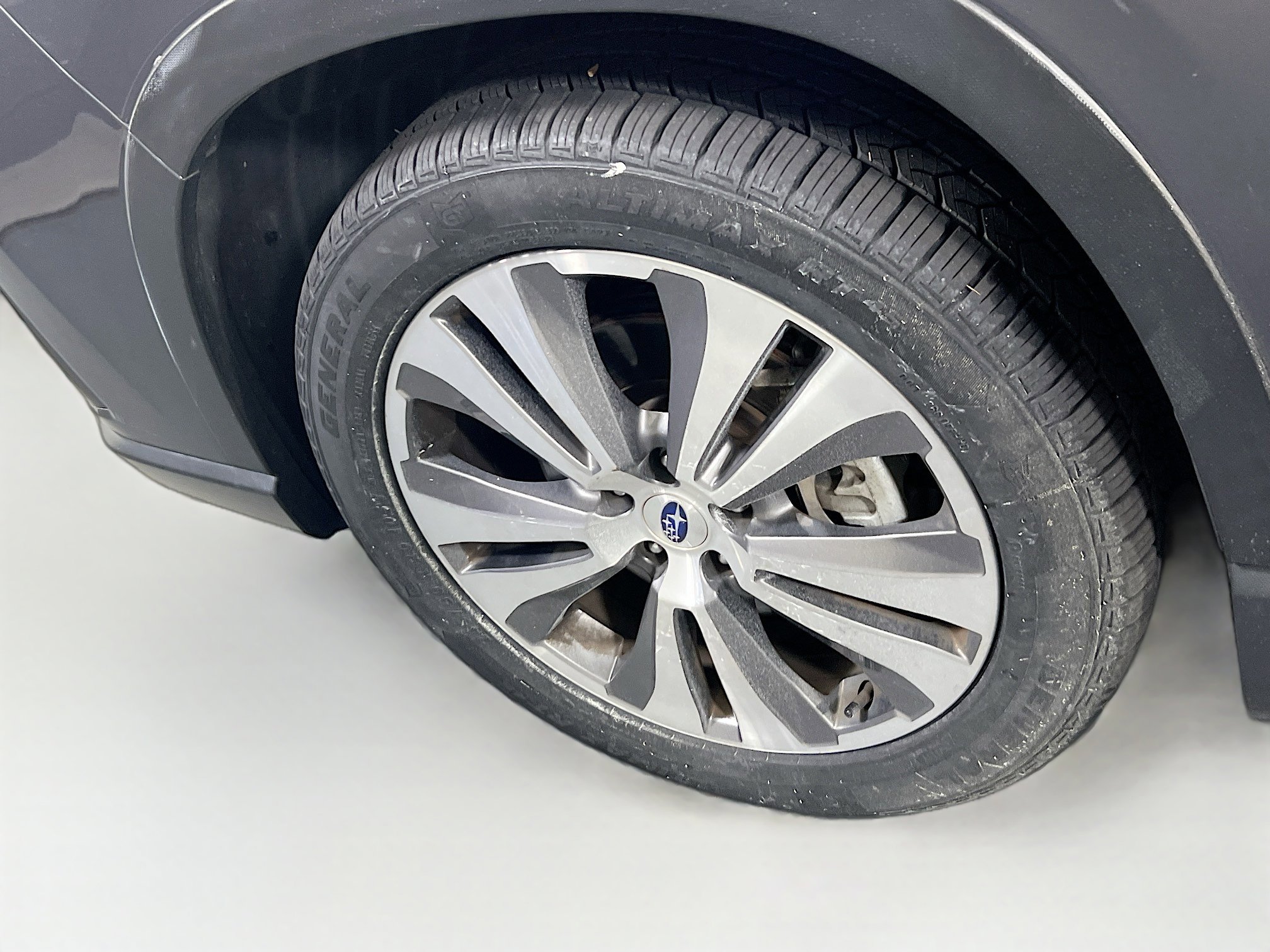 Used 2022 Subaru Ascent Touring image 34