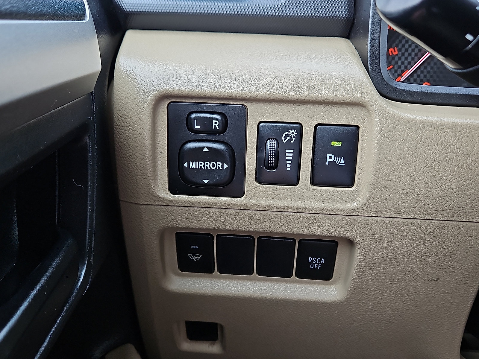 Used 2011 Toyota 4Runner SR5 w/ Convenience Pkg RWD image 19