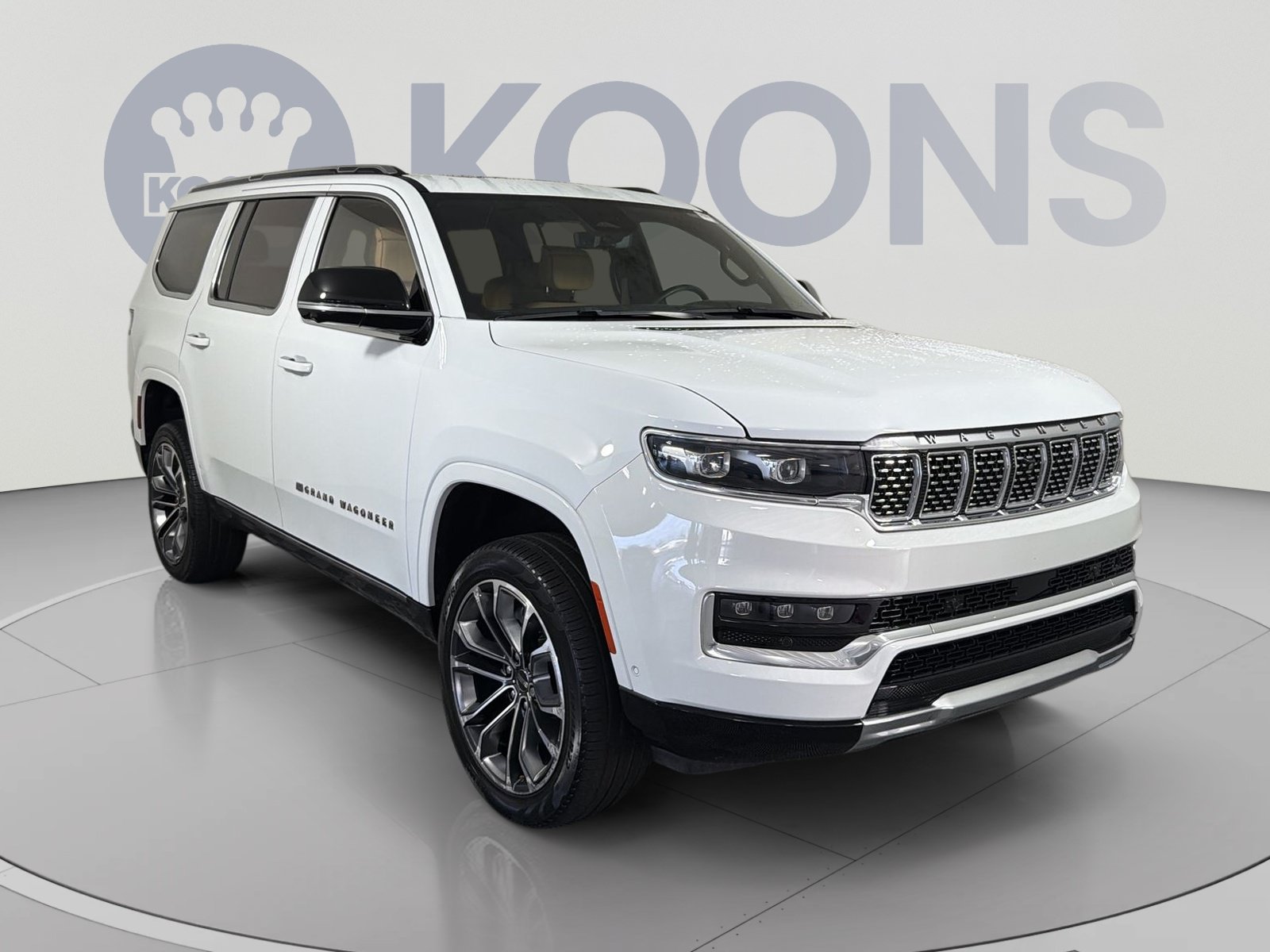 Used 2023 Jeep Grand Wagoneer Series III AWD/4WD image 10
