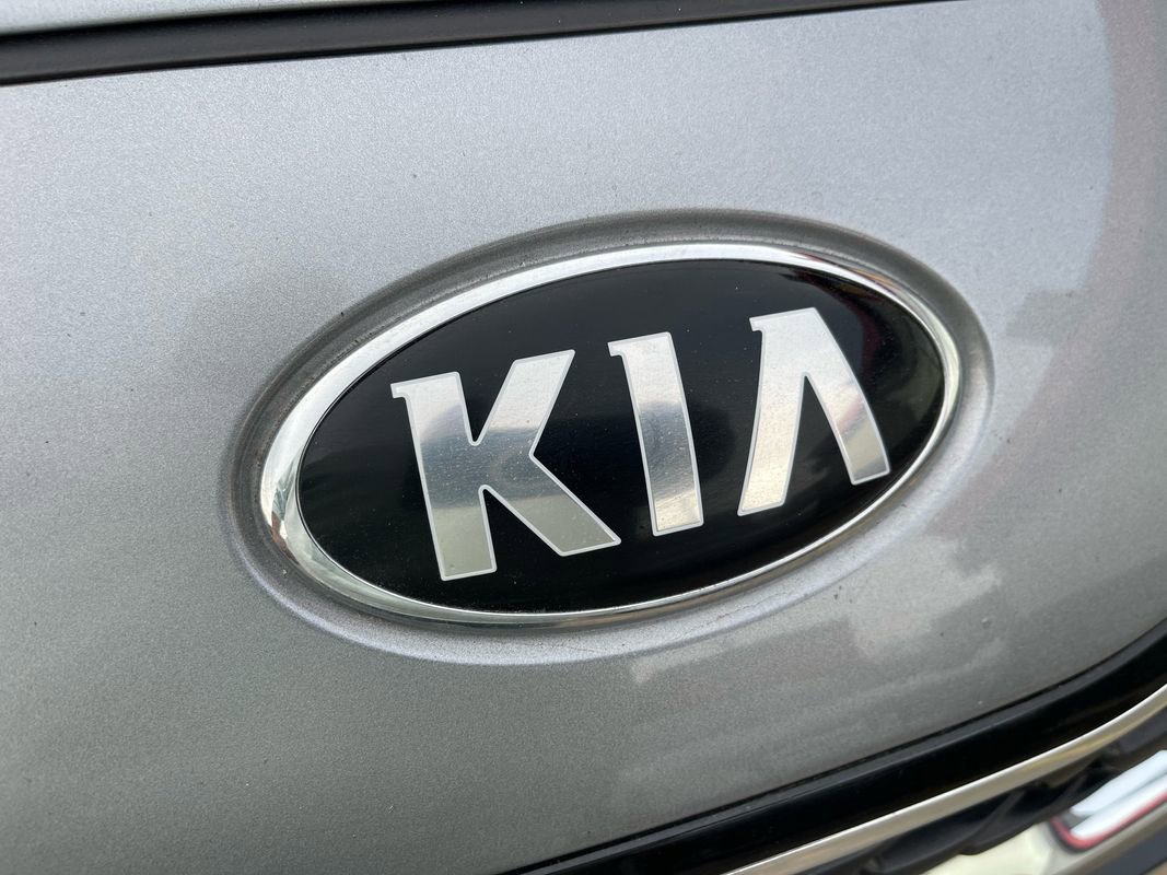 Used 2022 Kia Sportage LX image 10