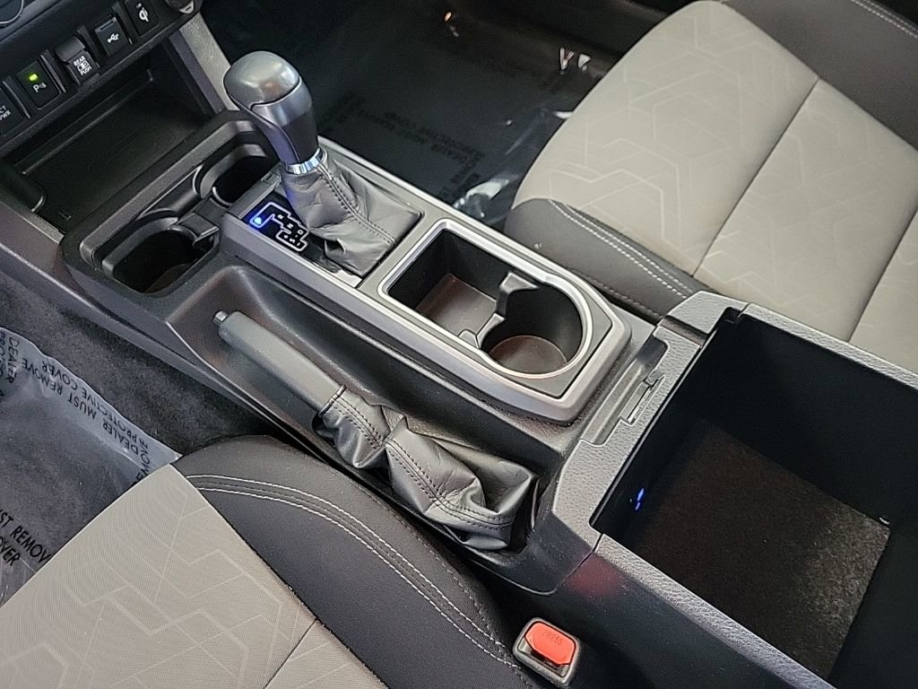 Used 2023 Toyota Tacoma TRD Off-Road w/ Technology Package image 9