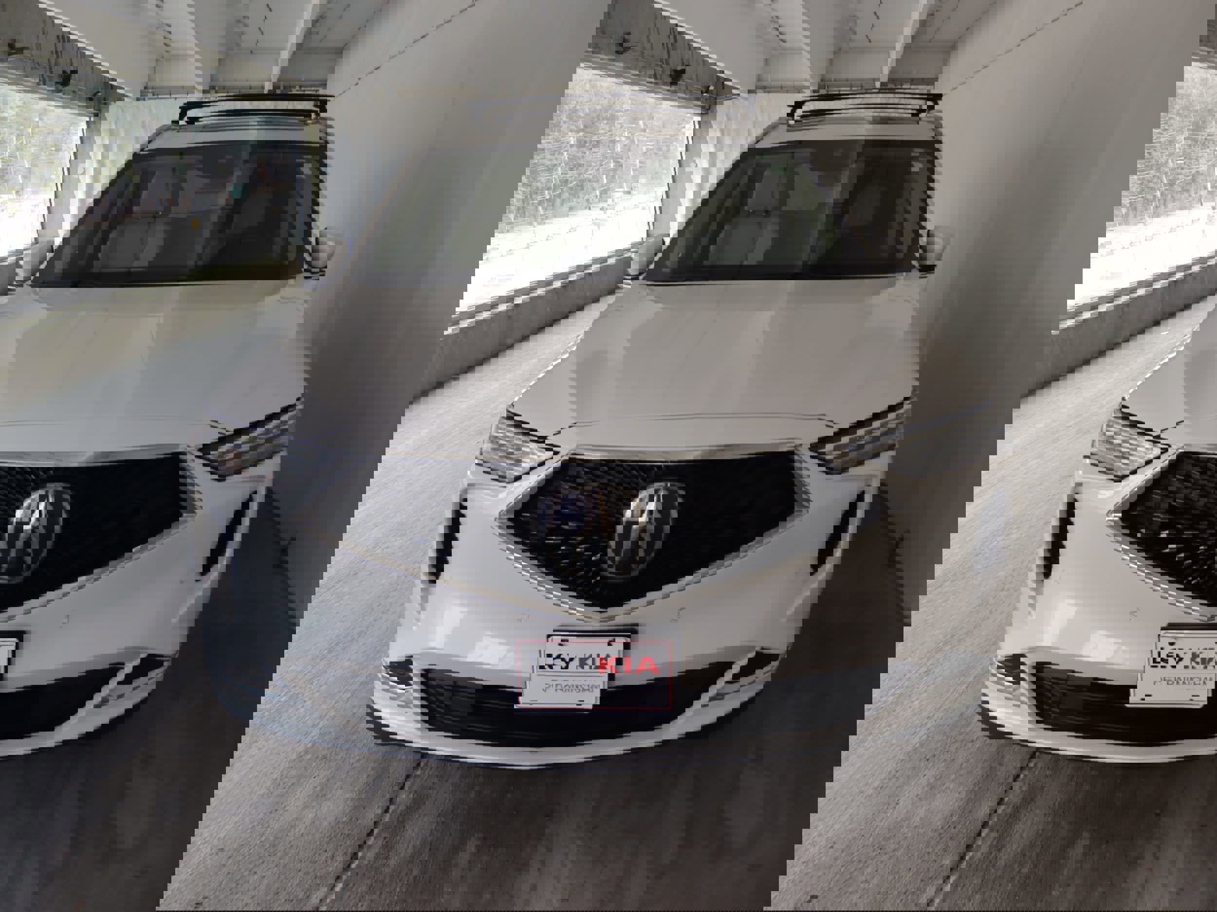 Used 2023 Acura MDX SH-AWD w/ Technology Package image 5