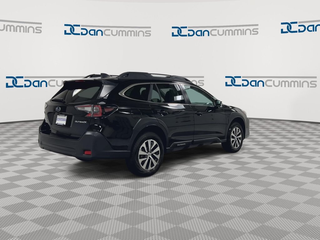 Used 2023 Subaru Outback Premium AWD/4WD image 8