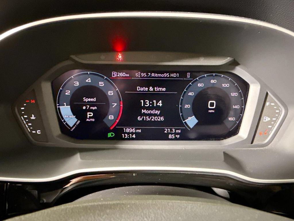 Used 2025 Audi Q3 2.0T Premium w/ Convenience Package AWD/4WD image 11