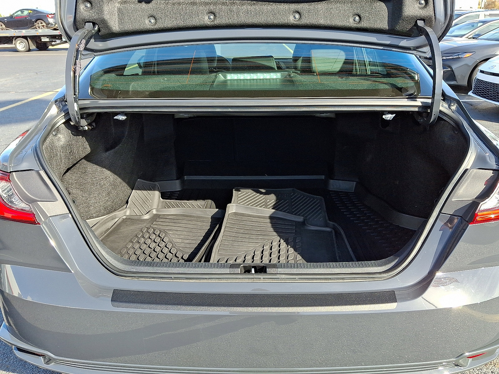 Used 2025 Toyota Camry XSE image 31