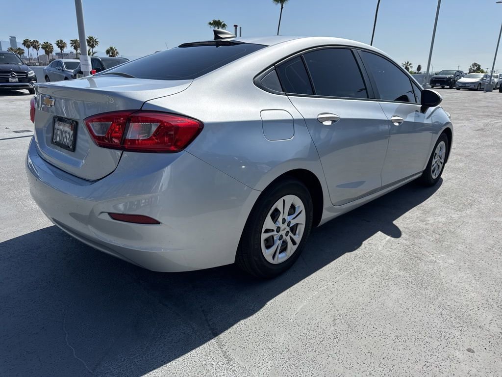Used 2019 Chevrolet Cruze Sedan FWD image 6