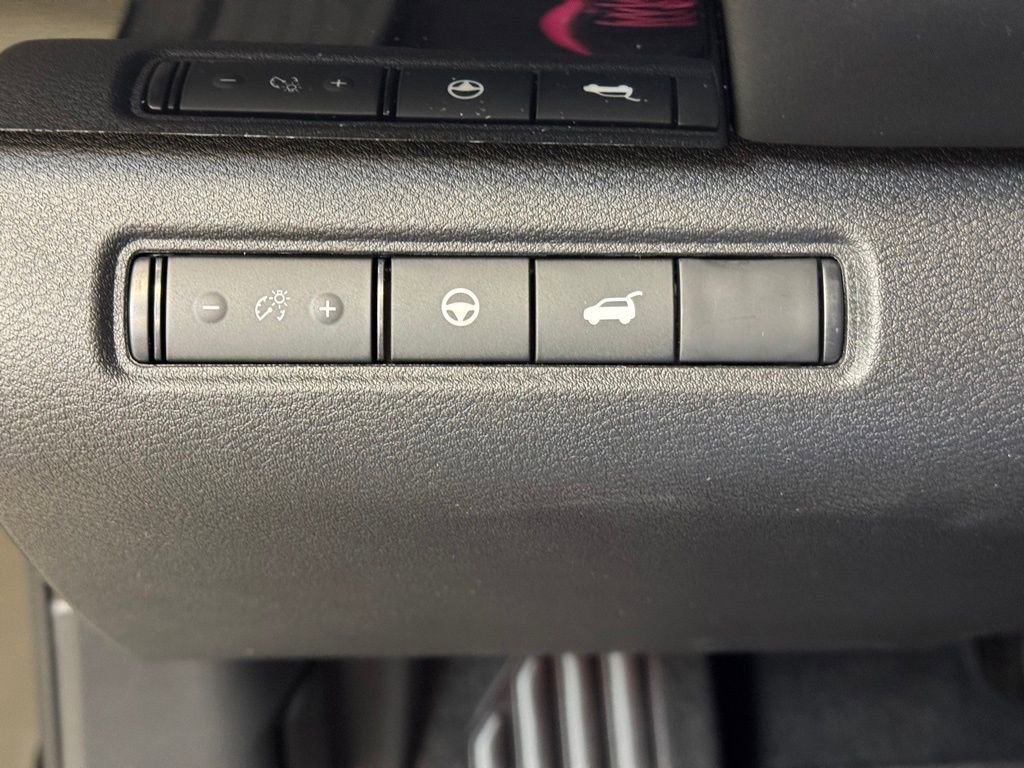 New 2026 Nissan Pathfinder SV image 28