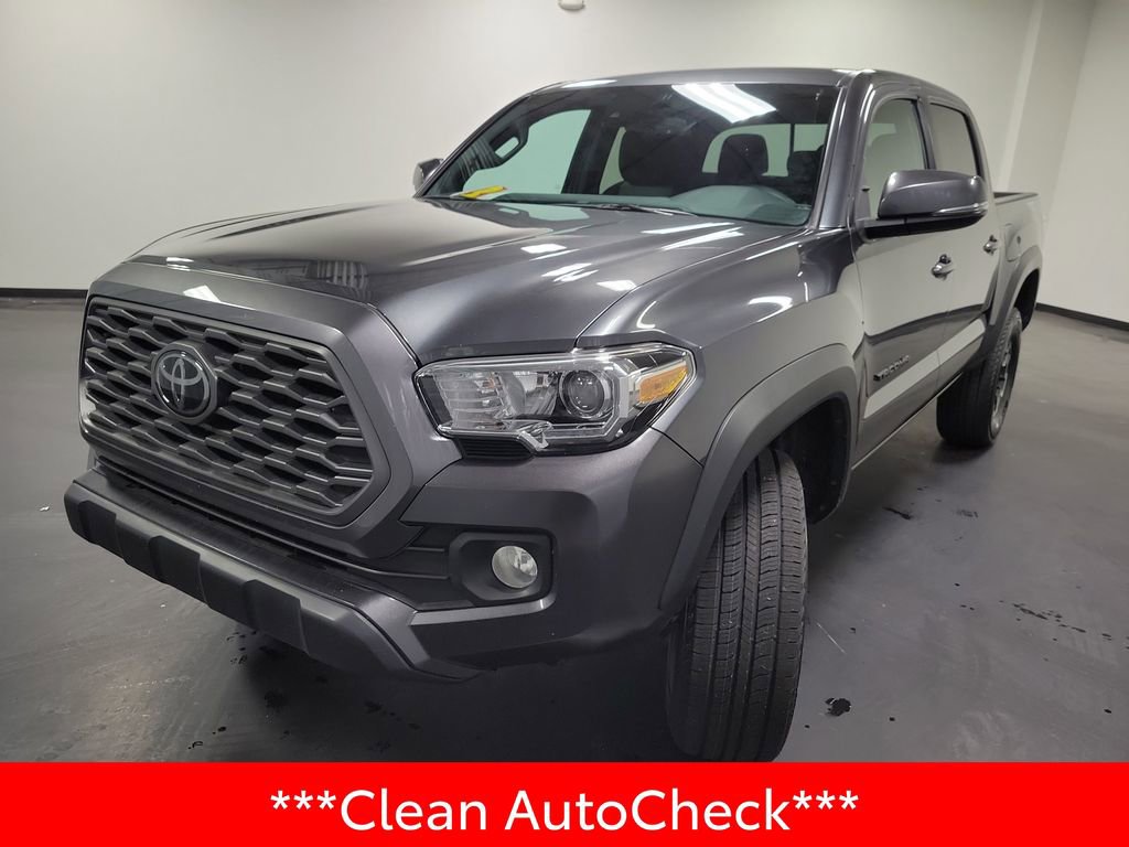 Used 2023 Toyota Tacoma TRD Off-Road w/ Technology Package AWD/4WD image 4