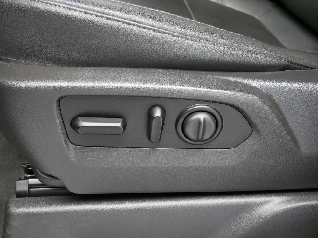 Used 2021 Chevrolet Silverado 1500 LTZ w/ Technology Package image 4