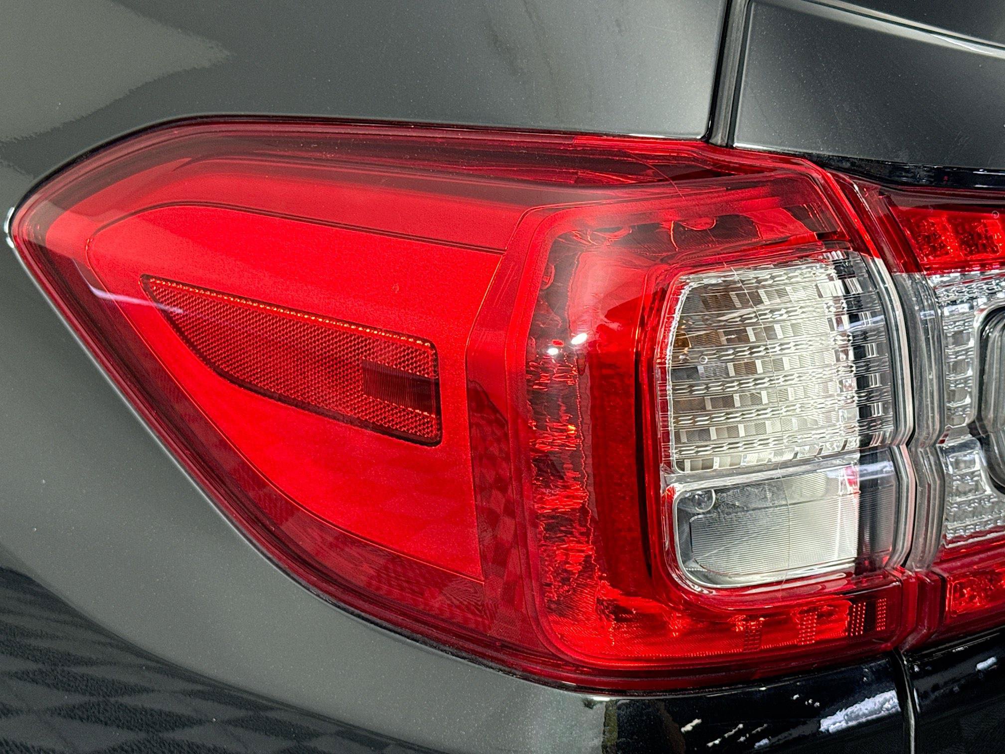 Used 2024 Subaru Ascent Limited AWD/4WD image 34