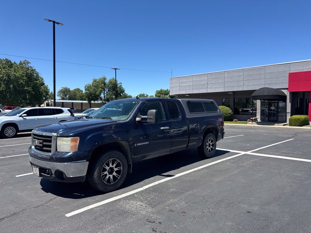 Used 2008 GMC Sierra 1500 SLE w/ Power Pack Plus AWD/4WD image 10