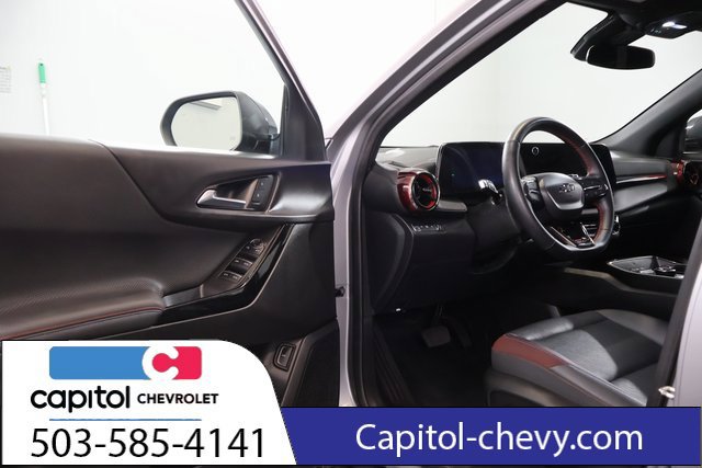 Used 2025 Chevrolet Equinox RS AWD/4WD image 10