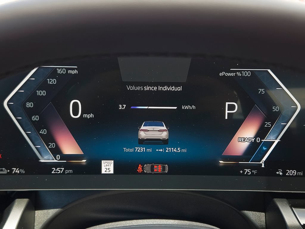 Used 2026 BMW i5 eDrive40 w/ Premium Package RWD image 13