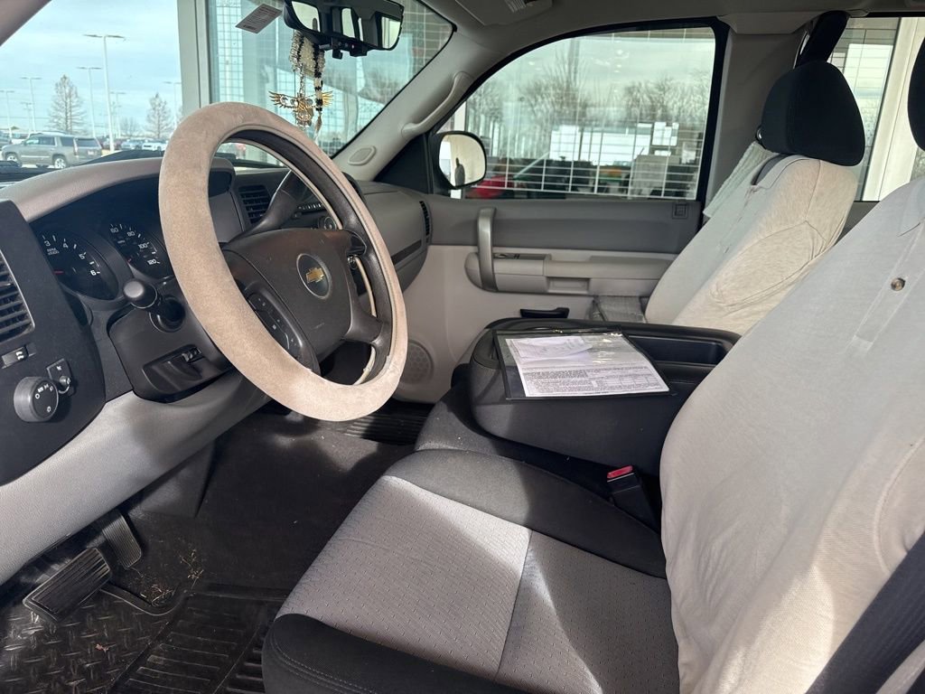 Used 2007 Chevrolet Silverado 1500 W/T w/ LS Package image 15