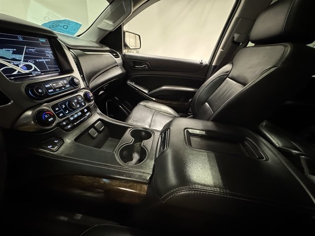 Used 2018 Chevrolet Suburban LT w/ LT Signature Package AWD/4WD image 32