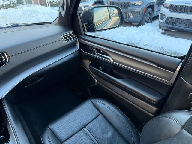 Used 2025 Jeep Wagoneer Series II w/ Convenience Group I image 35