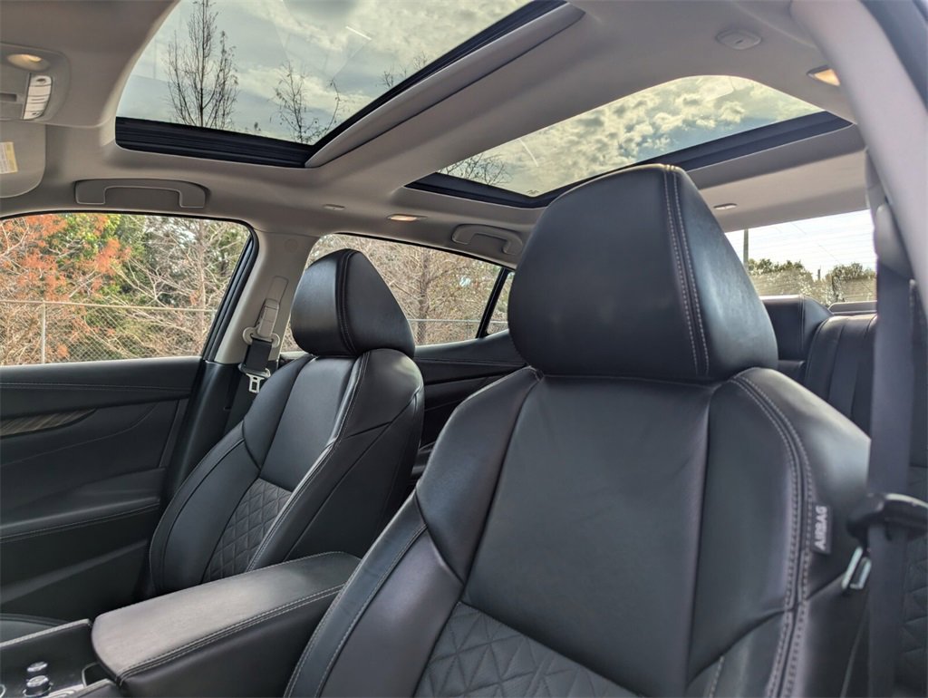 Used 2018 Nissan Maxima Platinum image 23