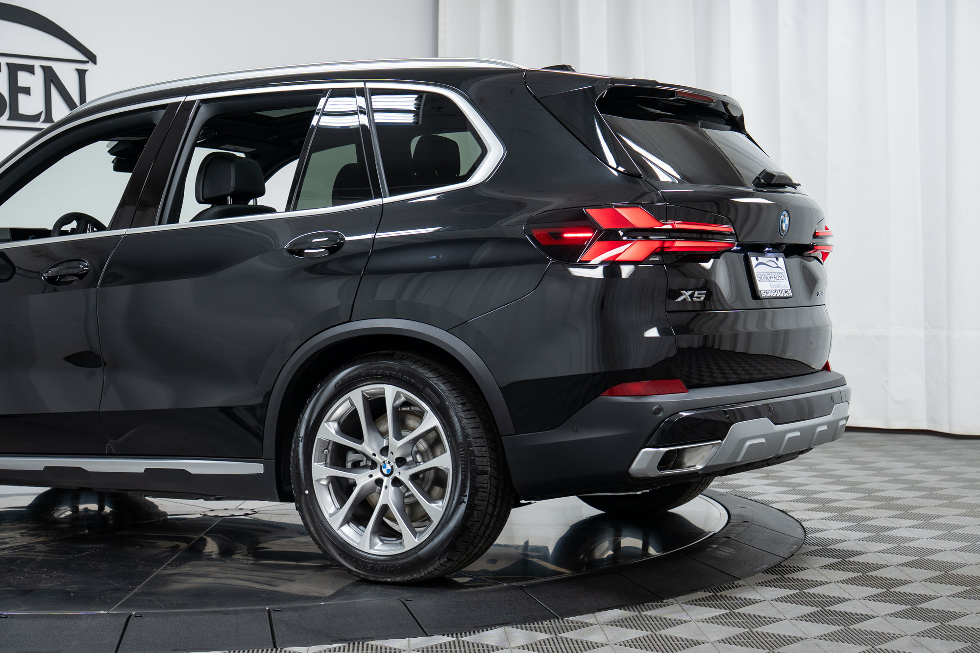 Used 2026 BMW X5 xDrive50e w/ Climate Comfort Package AWD/4WD image 29