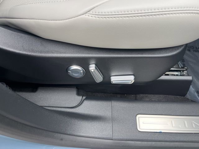 Used 2026 Lincoln Nautilus Premier image 21