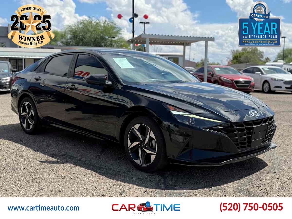 Used 2023 Hyundai Elantra SEL w/ Convenience Package FWD image 3