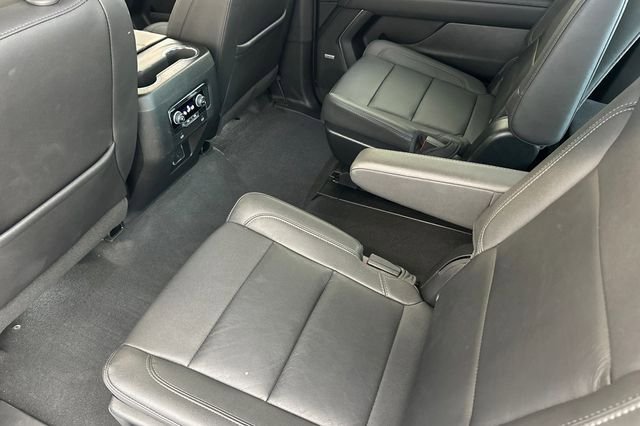 Used 2023 Chevrolet Suburban LT AWD/4WD image 14