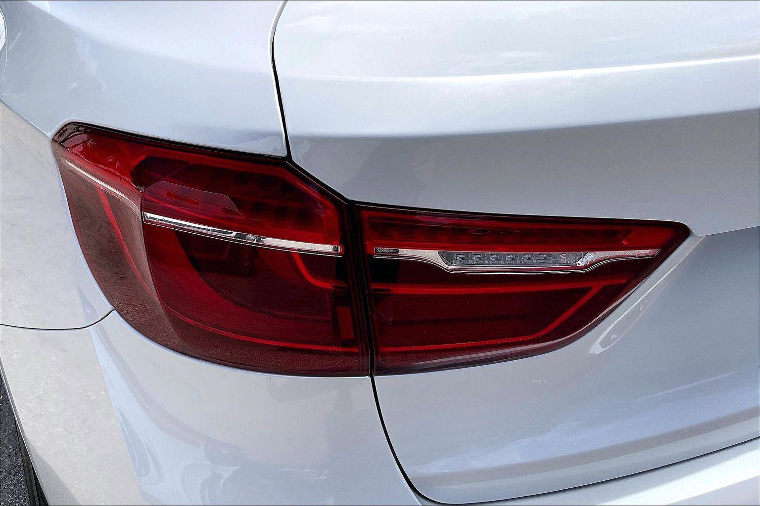 Used 2019 BMW X6 xDrive35i w/ M Sport Package image 22