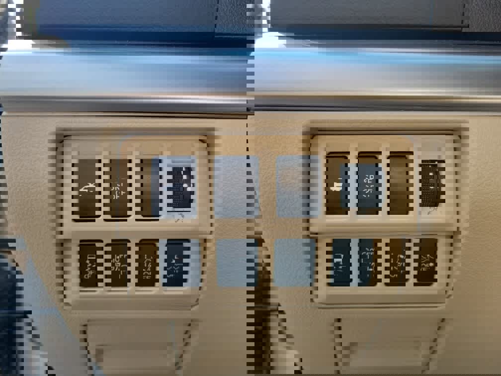 Used 2016 Subaru Legacy 2.5i Limited image 23