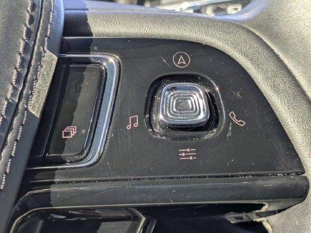 Used 2024 Lincoln Aviator AWD image 23