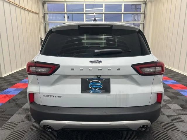 Used 2025 Ford Escape Active image 4