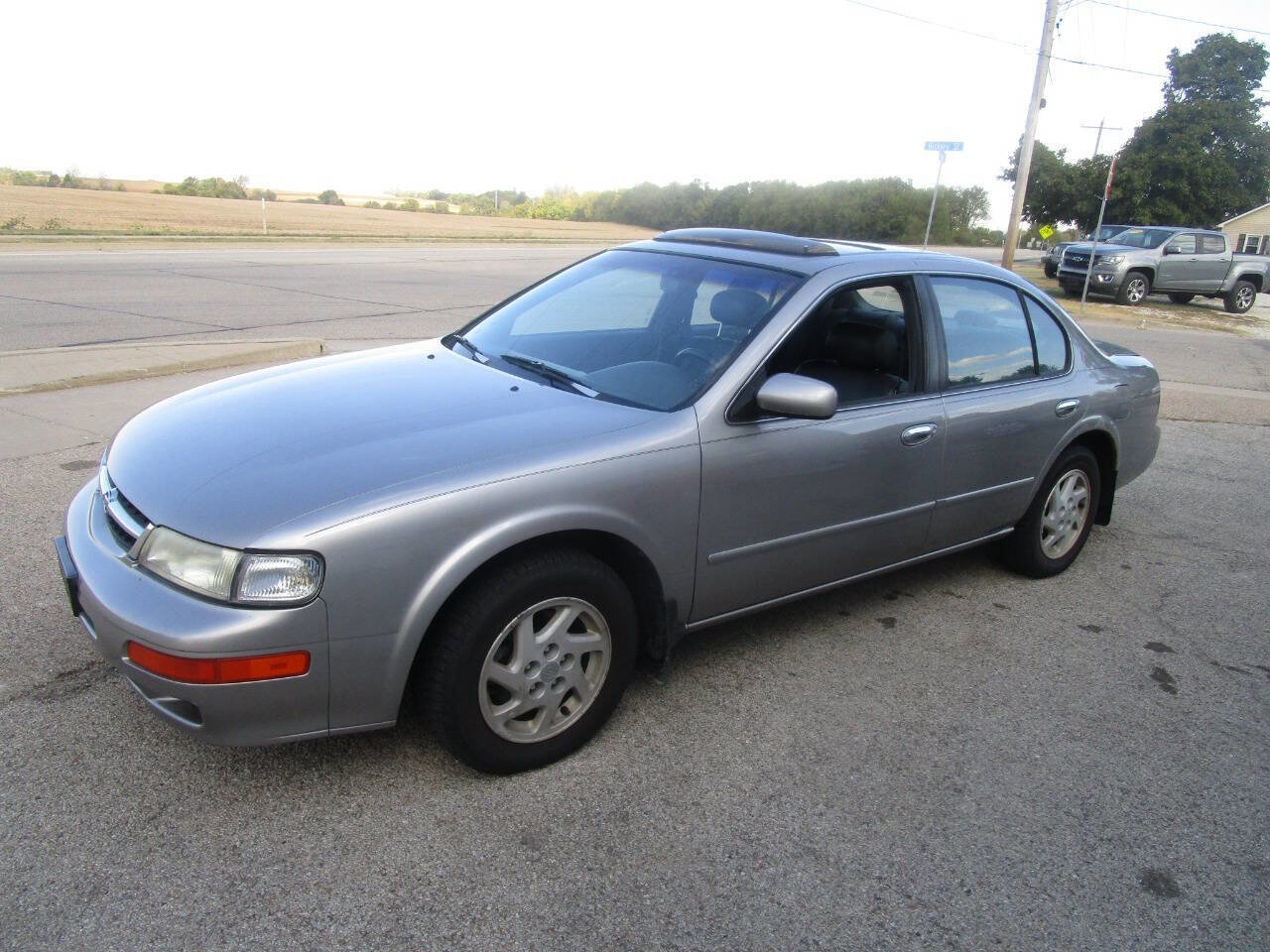 Used 1999 Nissan Maxima SE