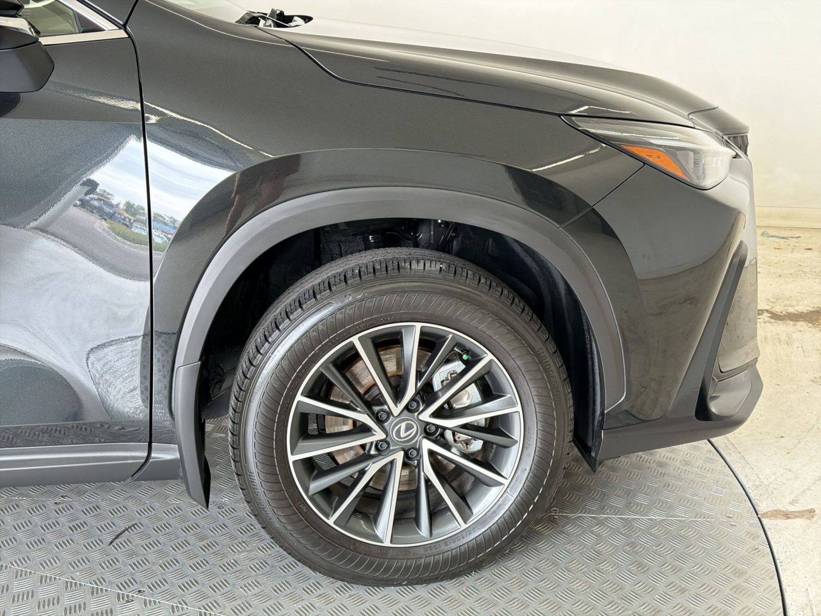 Used 2024 Lexus NX 350h AWD w/ Vision Package image 12