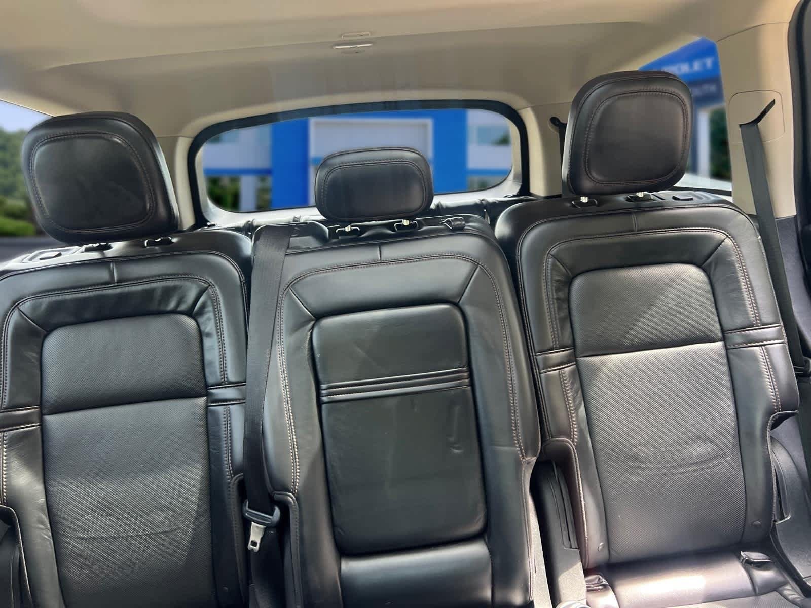 Used 2020 Lincoln Aviator Reserve AWD/4WD image 25