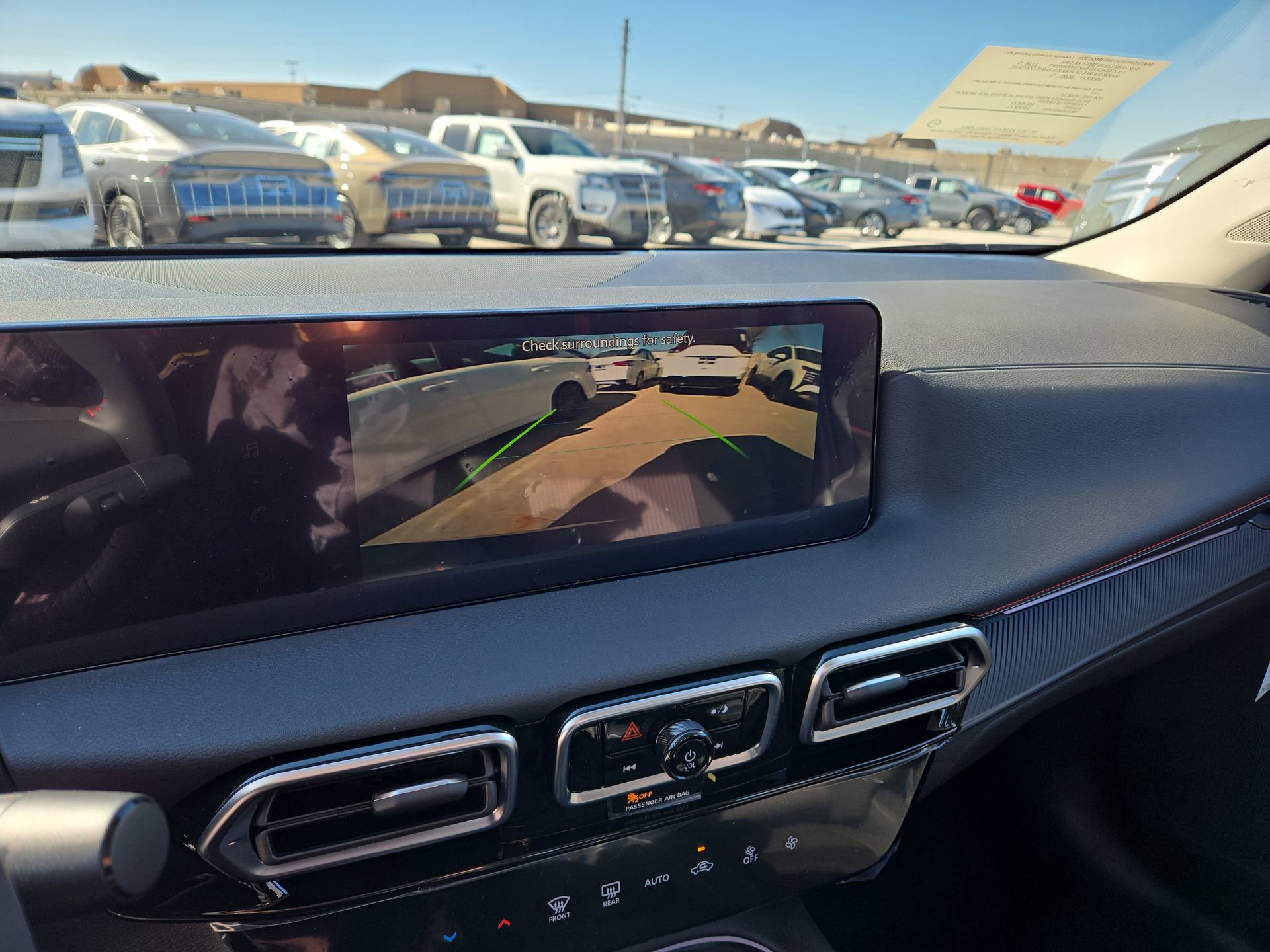 New 2026 Nissan Sentra SR w/ Floor Mat Package image 25