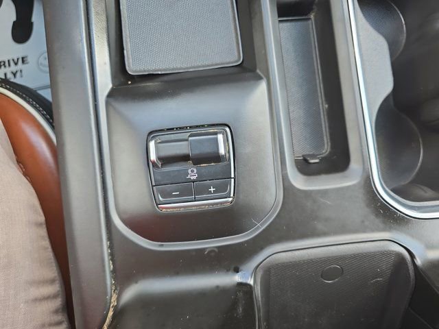 Used 2024 GMC Sierra 2500 Denali Ultimate AWD/4WD image 35