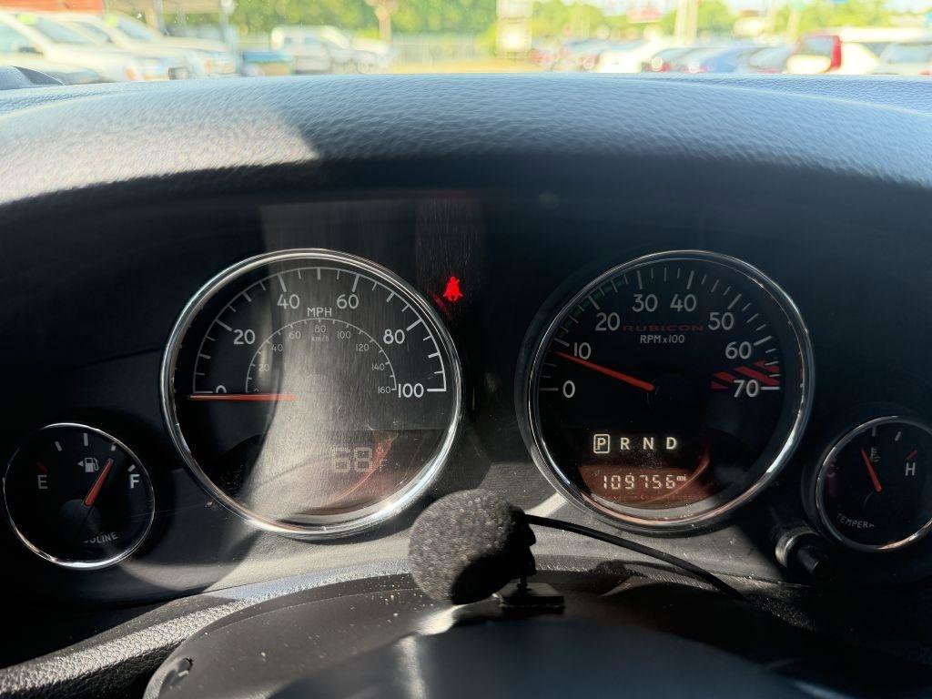 Used 2017 Jeep Wrangler Unlimited Rubicon AWD/4WD image 14