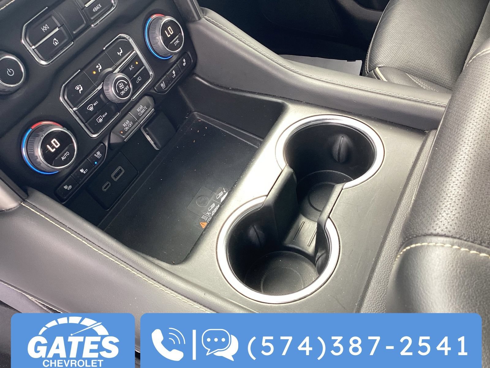 Used 2024 Chevrolet Tahoe Premier AWD/4WD image 36
